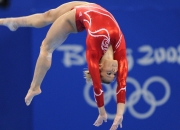 九游中国-西决生死战之夜，字母哥连续得分拉开差距