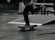 九游体育直播-乔治彻底打爆防线，灰熊单节拉开猛龙，一场战术与意志的胜利