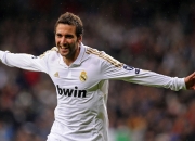 九游娱乐网页-武切维奇一箭定江山，灰熊群狼撕咬猛龙显威