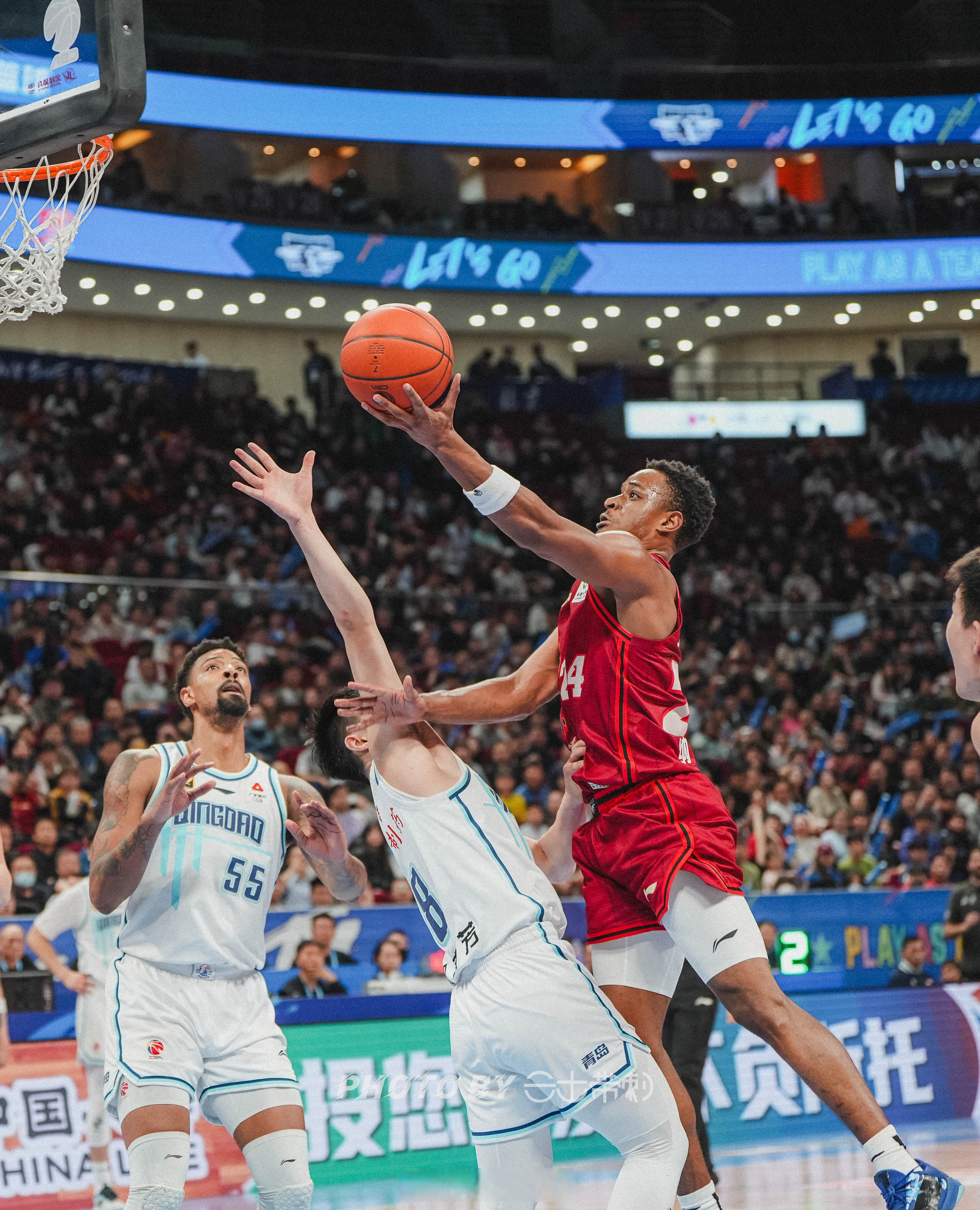 北京男篮再胜,连续两场豪取胜利 北京男篮再胜,连续两场豪取胜利