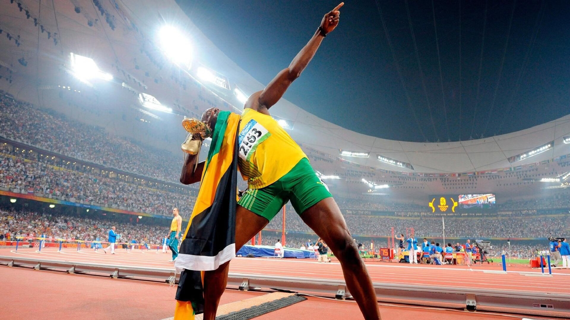 当平行宇宙的篮球传奇交织，湖人打穿广东队，贝恩在2026世界杯接管比赛