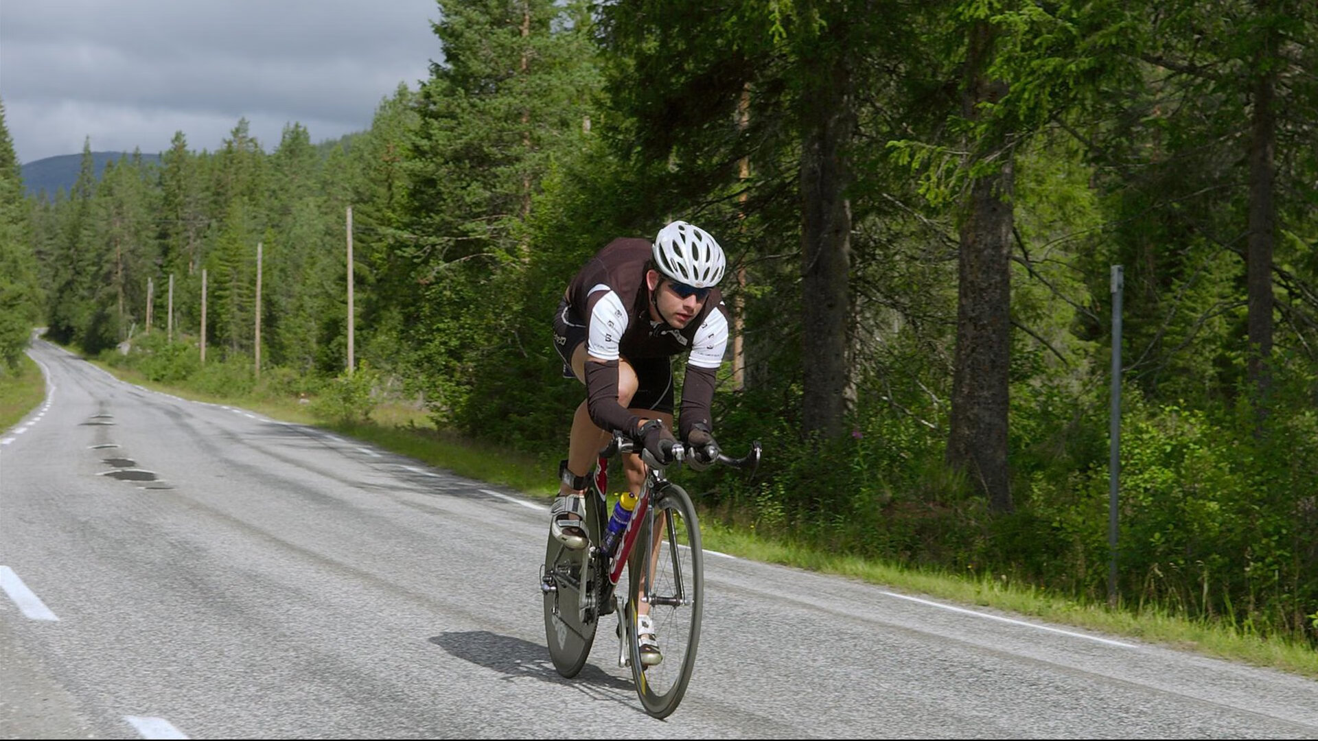 曼城生死战取胜沙特，阿坎吉在欧冠半决赛接管比赛，铸就蓝月传奇